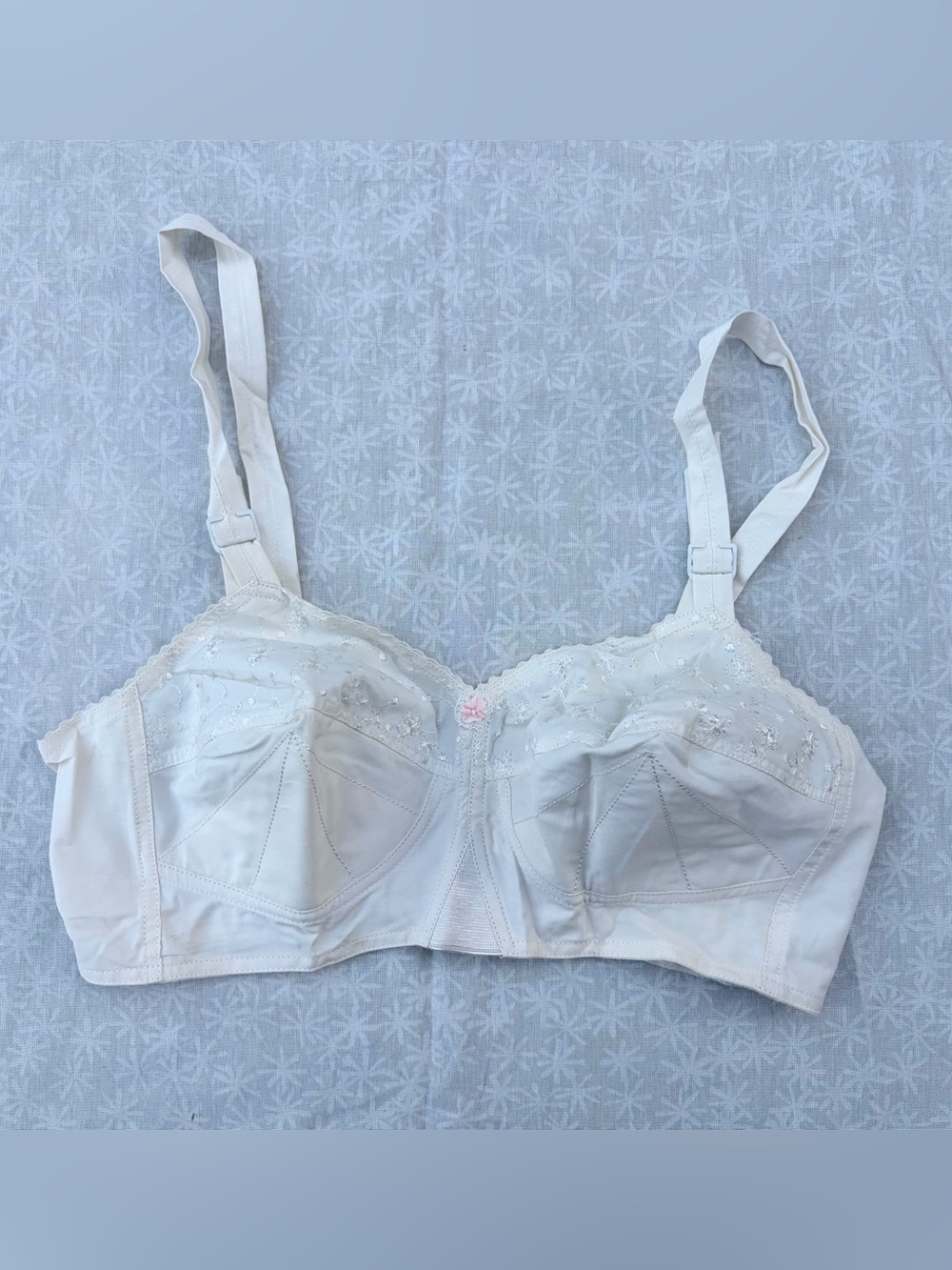 Vintage 50s Exquisite Form Bullet Bra w/ Floral Detail, Coquette